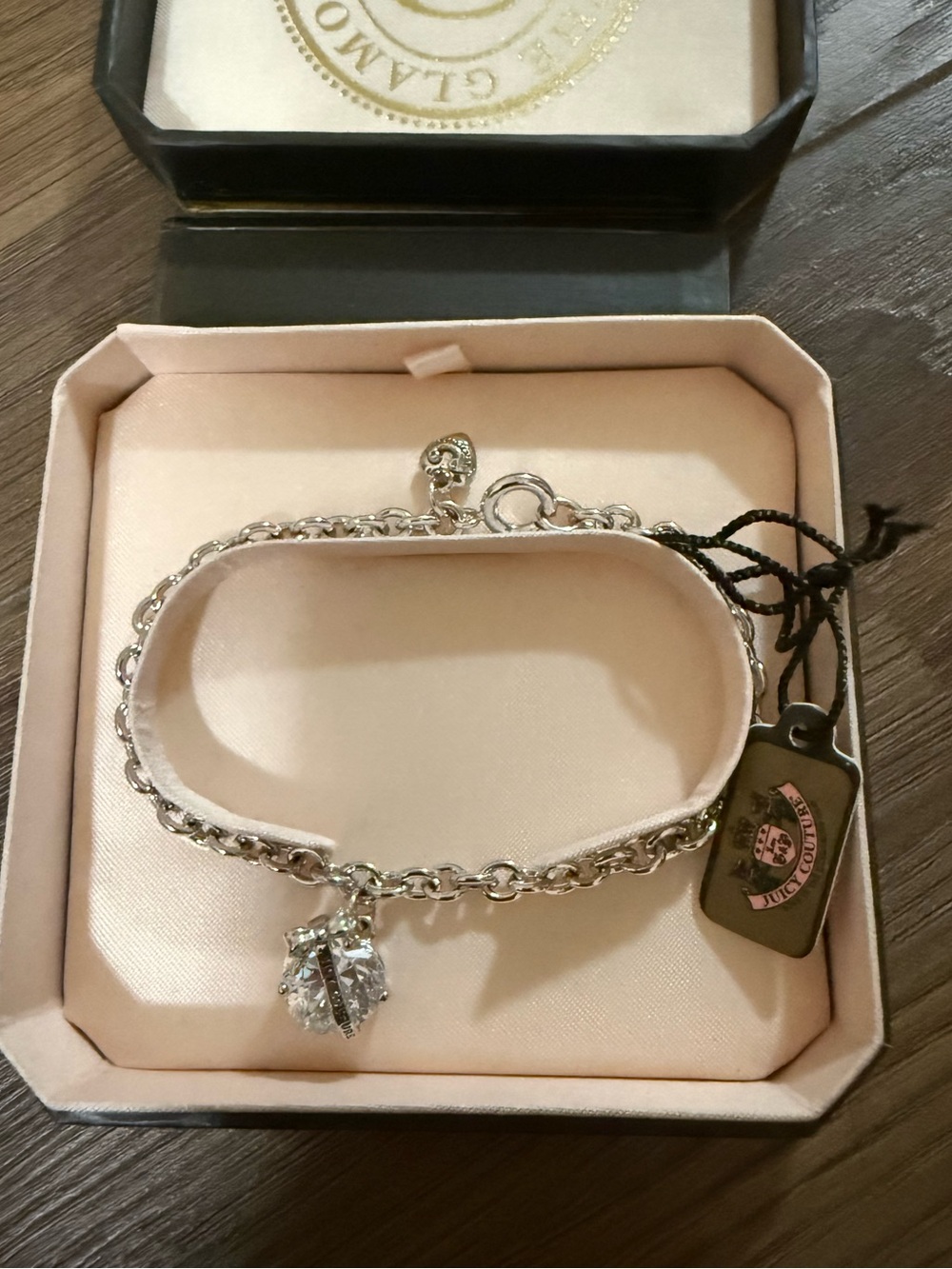NWT- Juicy Couture Silver Chain Bracelet with Heart Crystal Charm - Picture 10 of 10